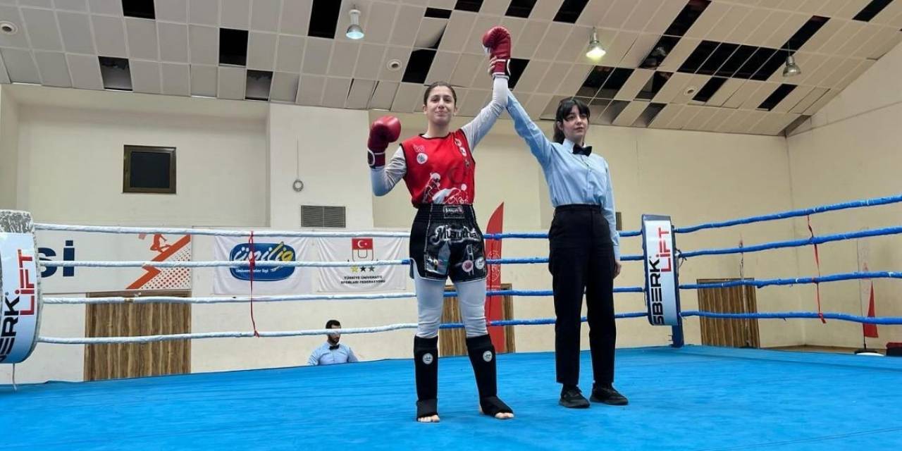 Zbeü Öğrencisi Basancı, Muaythai Türkiye Şampiyonası’nda Altın Madalya Kazandı