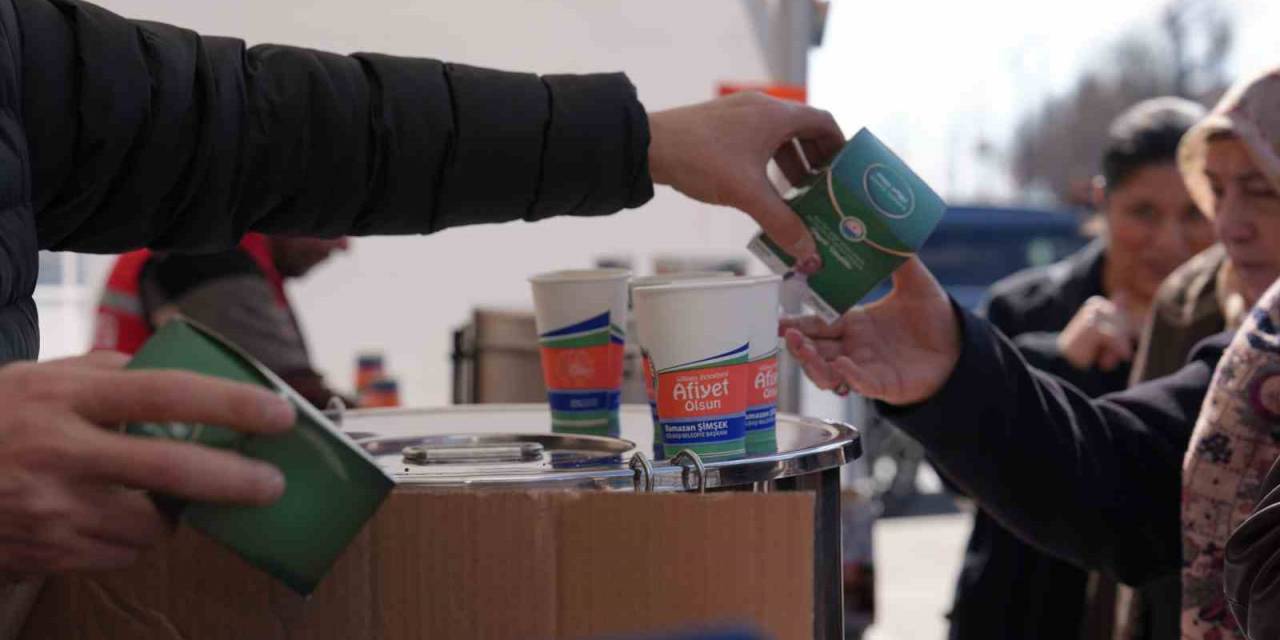 Gölbaşı Belediyesinden Vatandaşlara Berat Kandili İkramları