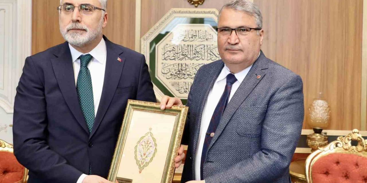 Başkan Çerçi Bakan Işıkhan’a Çalışmalarını Anlattı