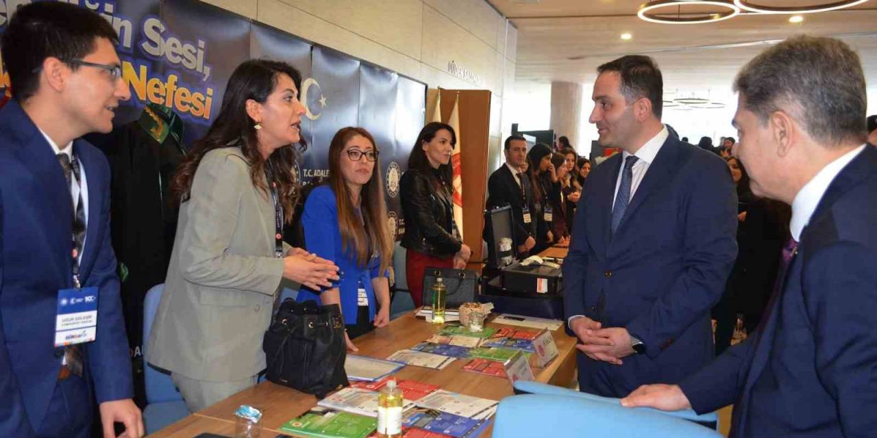 Güney Kariyer Fuarında Antalya Adliyesi Standı Büyük İlgi Gördü