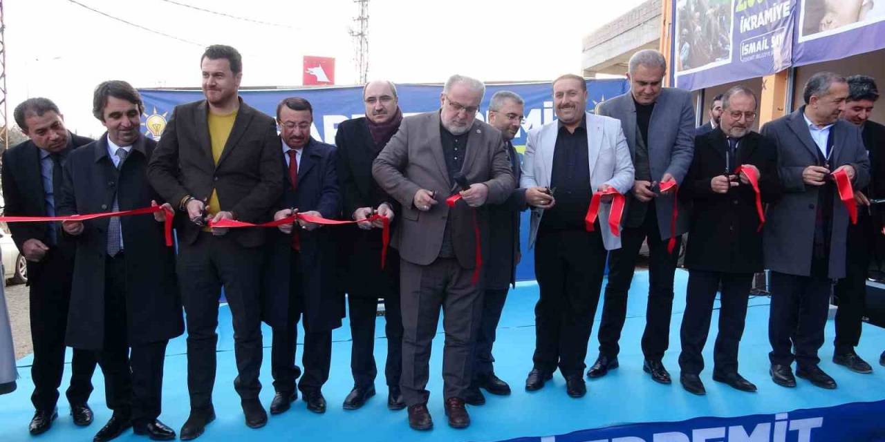 Edremit’te Ak Parti’nin Seçim Koordinasyon Merkezi Törenle Açıldı