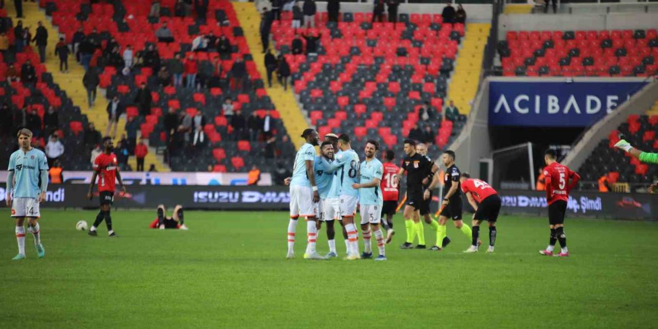 Trendyol Süper Lig: Gaziantep Fk: 0 - Başakşehir: 2 (Maç Sonucu)