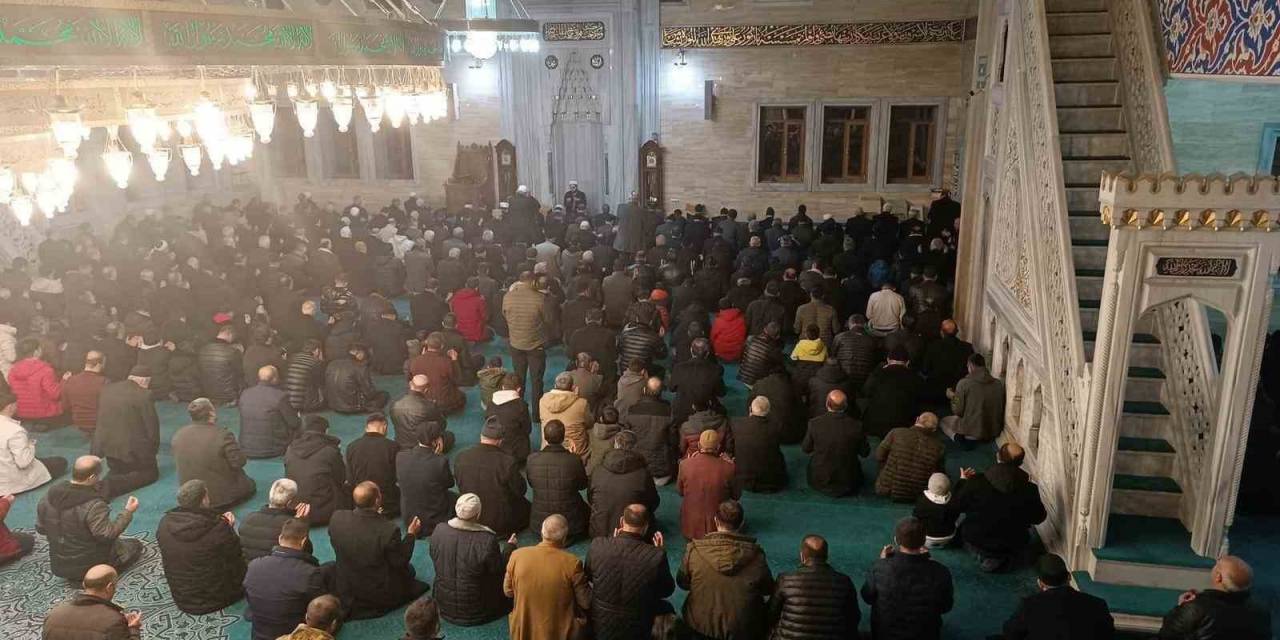 Tatvan’da Berat Gecesi İdrak Edildi