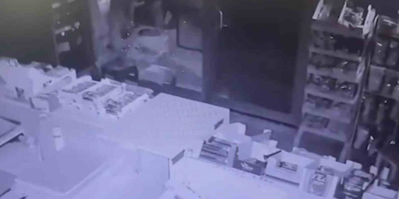 Hırsızlık Yapmak İçin Açtıkları Delik ’pes’ Dedirtti