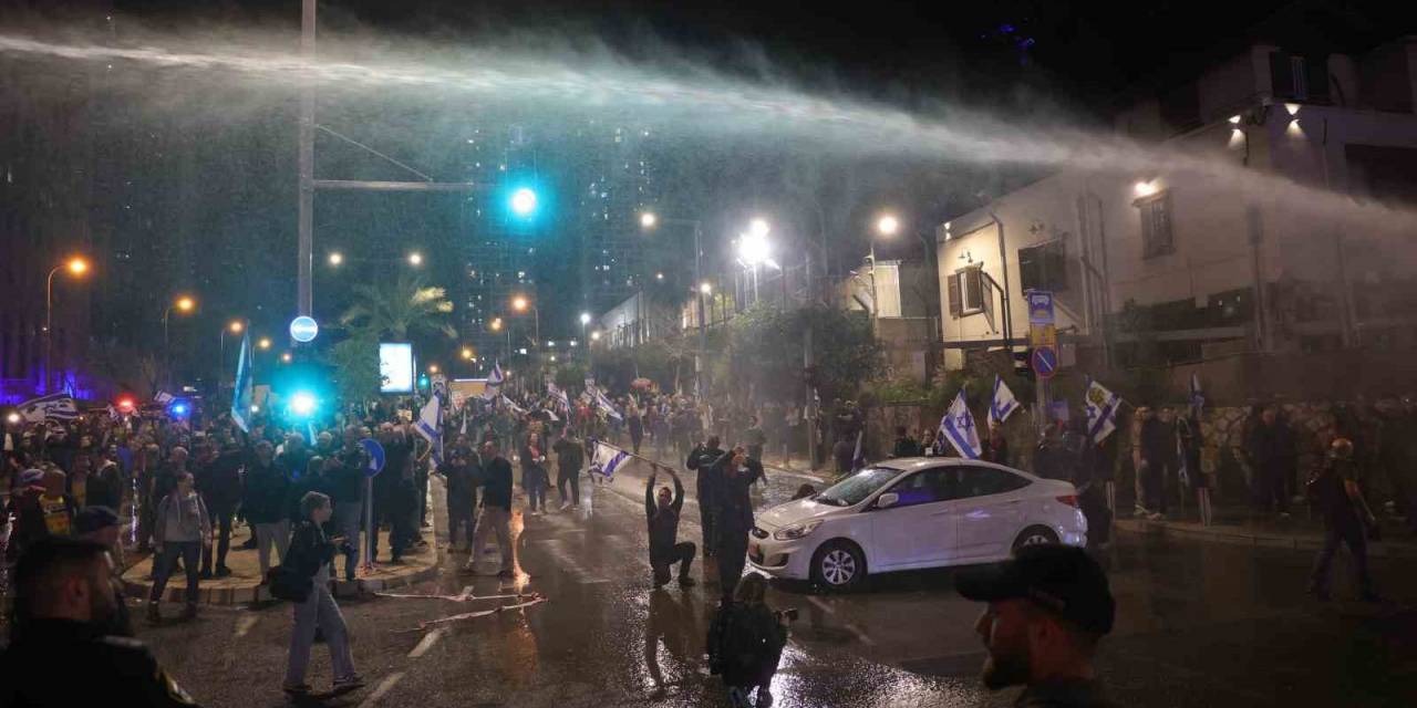 Tel Aviv’de Netanyahu Protestosu: 21 Gözaltı