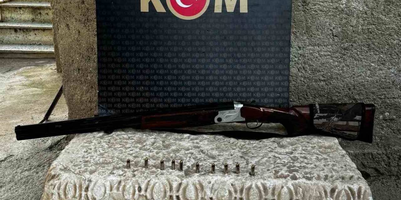 100 Kilogram Ağırlığında Tarihi Sanduka Ele Geçirildi