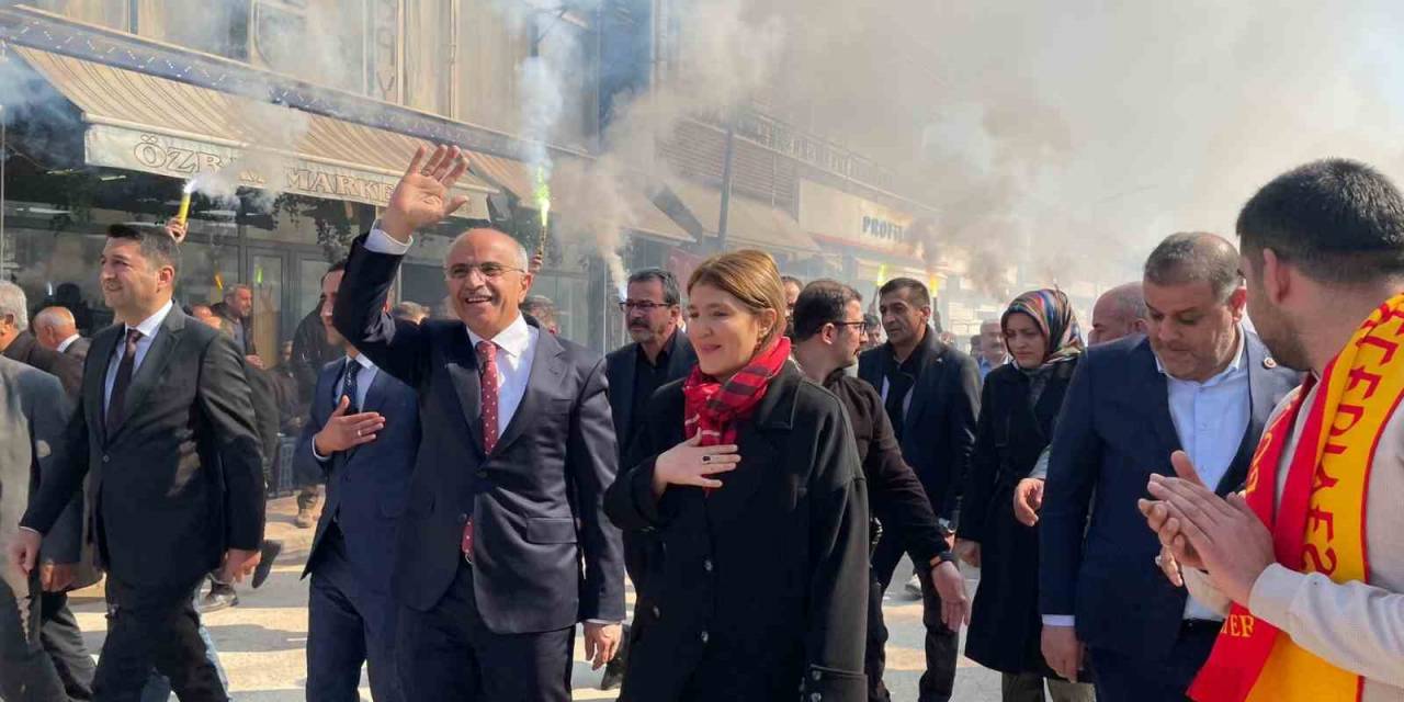 Ak Parti Büyükşehir Başkan Adayı Sami Er Akçadağ İlçesinde