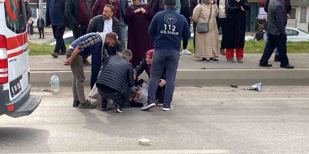 Bursa’da Otomobil Motosiklete Çarptı: 3 Yaralı