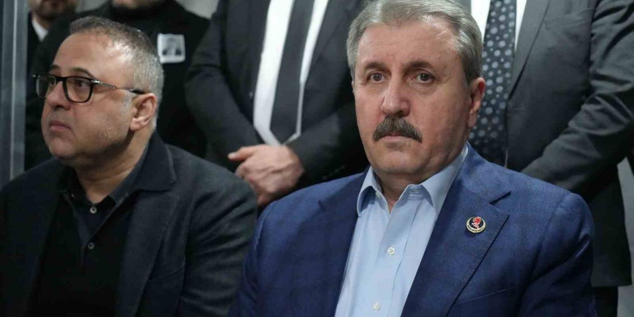 Bbp Genel Başkanı Destici, Merhum Pevrul Kavlak İçin Kur’an-ı Kerim Okudu