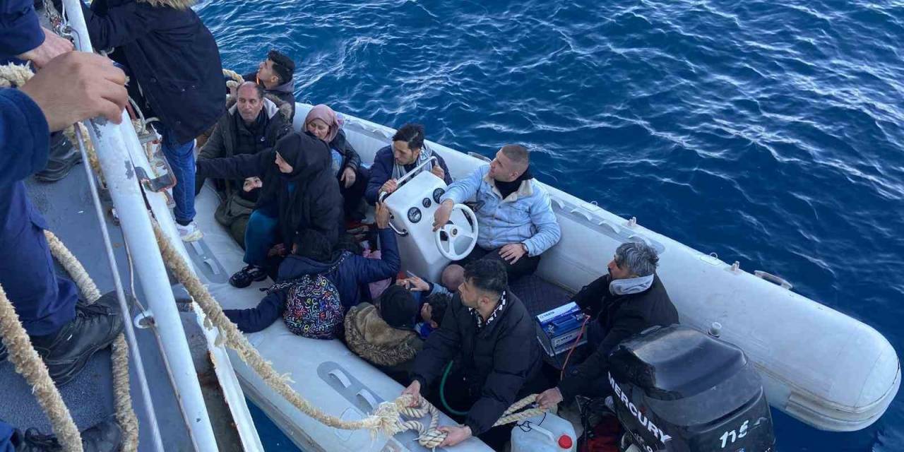 İzmir Açıklarında Düzensiz Göçmen Hareketliliği