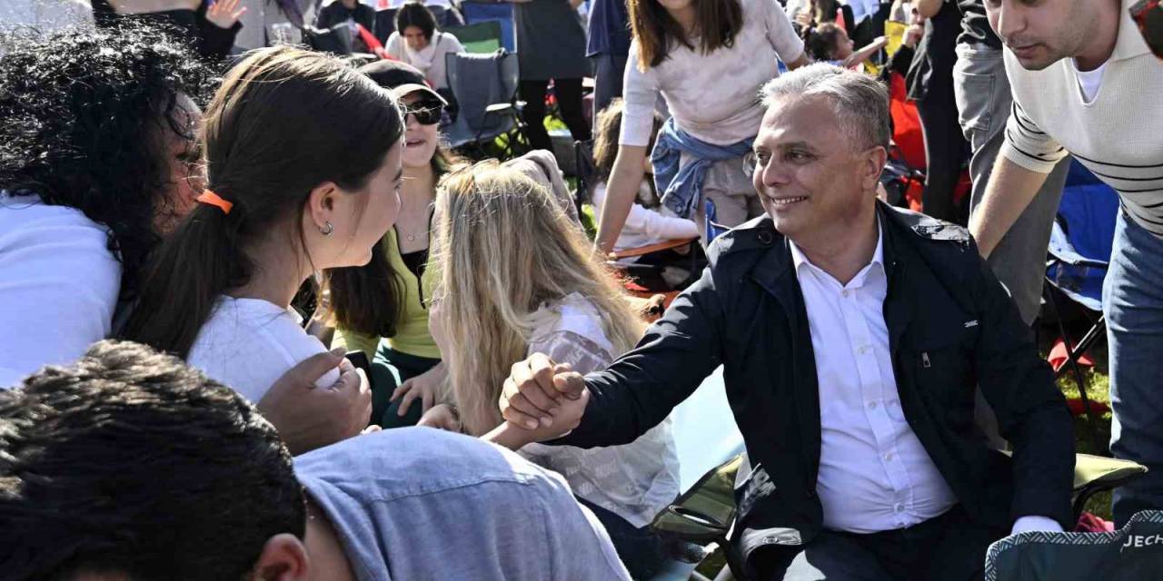 Uysal, Gençlerle Vosahne’de Buluştu