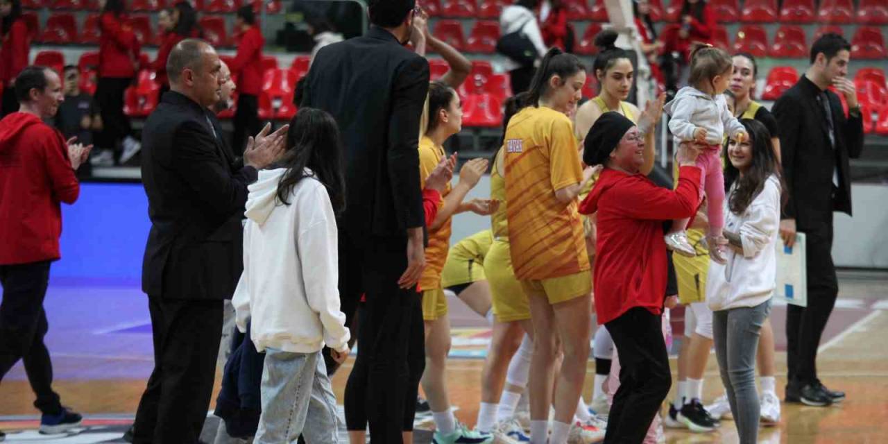 Melikgazi Kayseri Basketbol 11. Galibiyetini Aldı