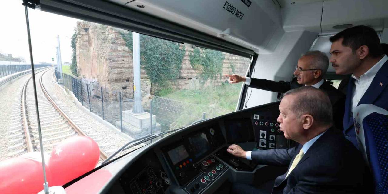 Cumhurbaşkanı Erdoğan, Sirkeci-kazlıçeşme Raylı Sistem Hattında İlk Sürüşü Yaptı