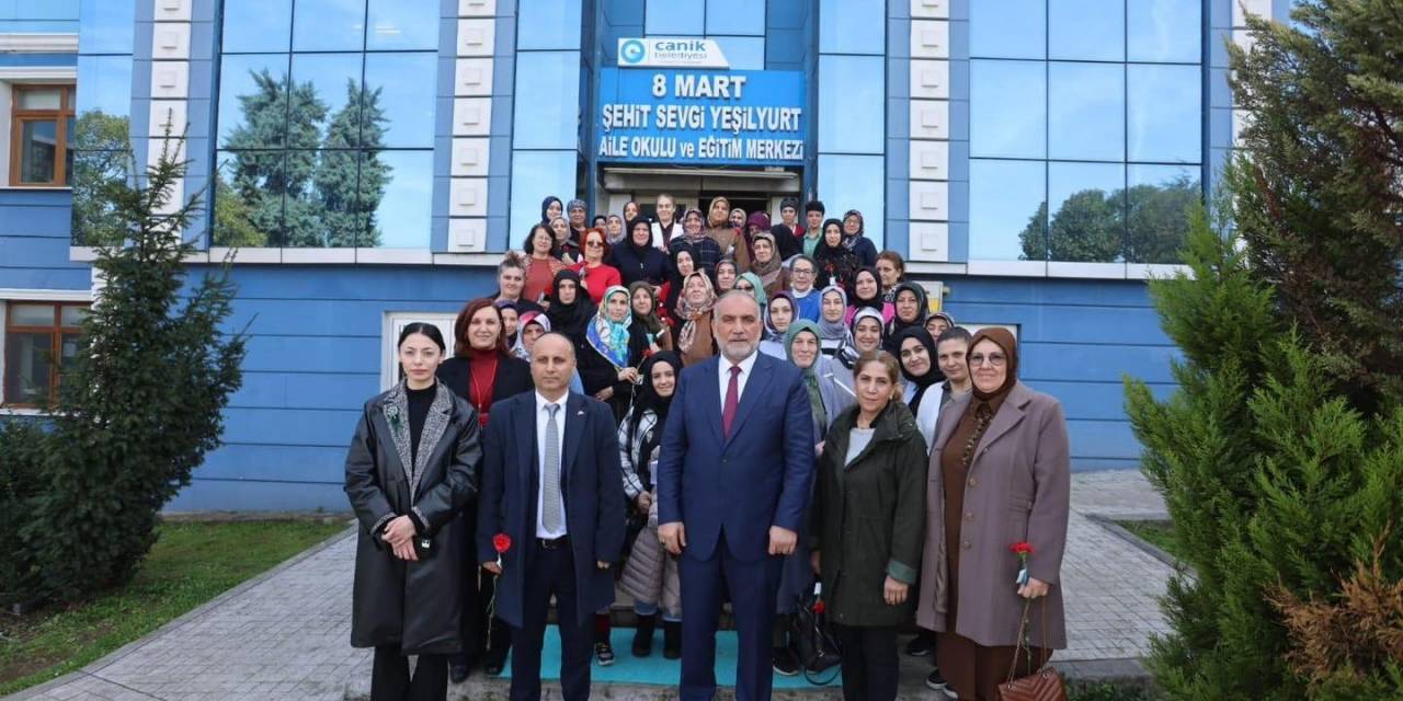 Başkan Sandıkçı: “5 Yılda 3 Bin 730 Hanım Kardeşimize Sertifikalı Mesleki Eğitim Verdik”