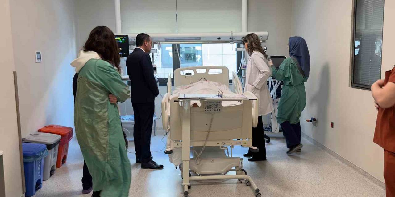 Göçükten Sağ Kurtarılan Madencilerden İlk Görüntü