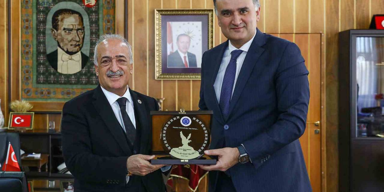 Yozgatlıgil; “Atatürk Üniversitesi Hamleleriyle Ülkemize Değer Sağlıyor”