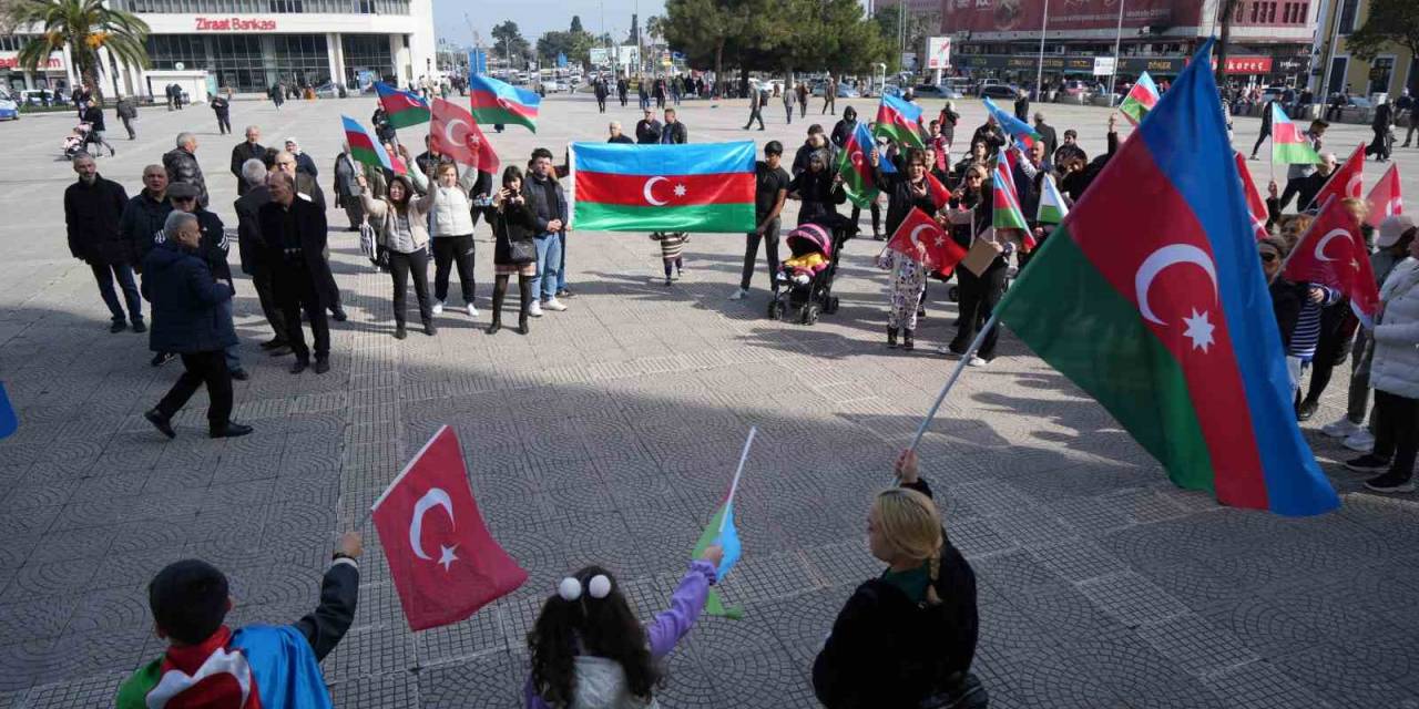 ’hocalı Katliamı’nda Hayatını Kaybedenler Anıldı