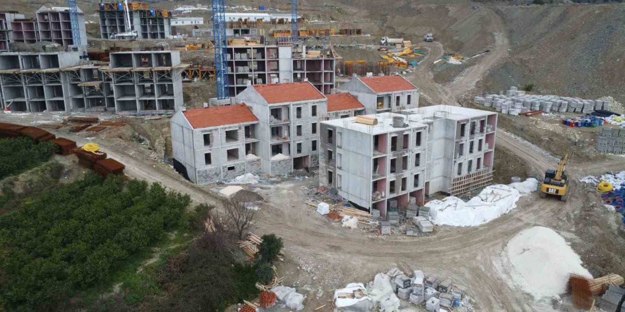 Samandağ’da Toki Konutları Hızla Yükseliyor