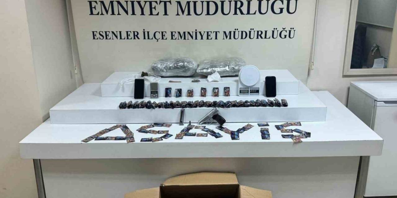 Esenler’de 2.5 Kilogram Uyuşturucuyu Sakız Kutularına Gizlemişler: 2 Gözaltı