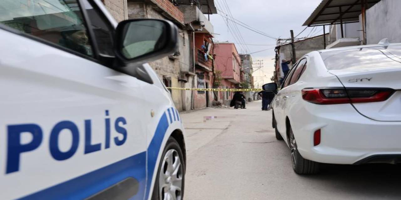 Babası Tarafından Bıçaklanan Genç Kız Hayatını Kaybetti