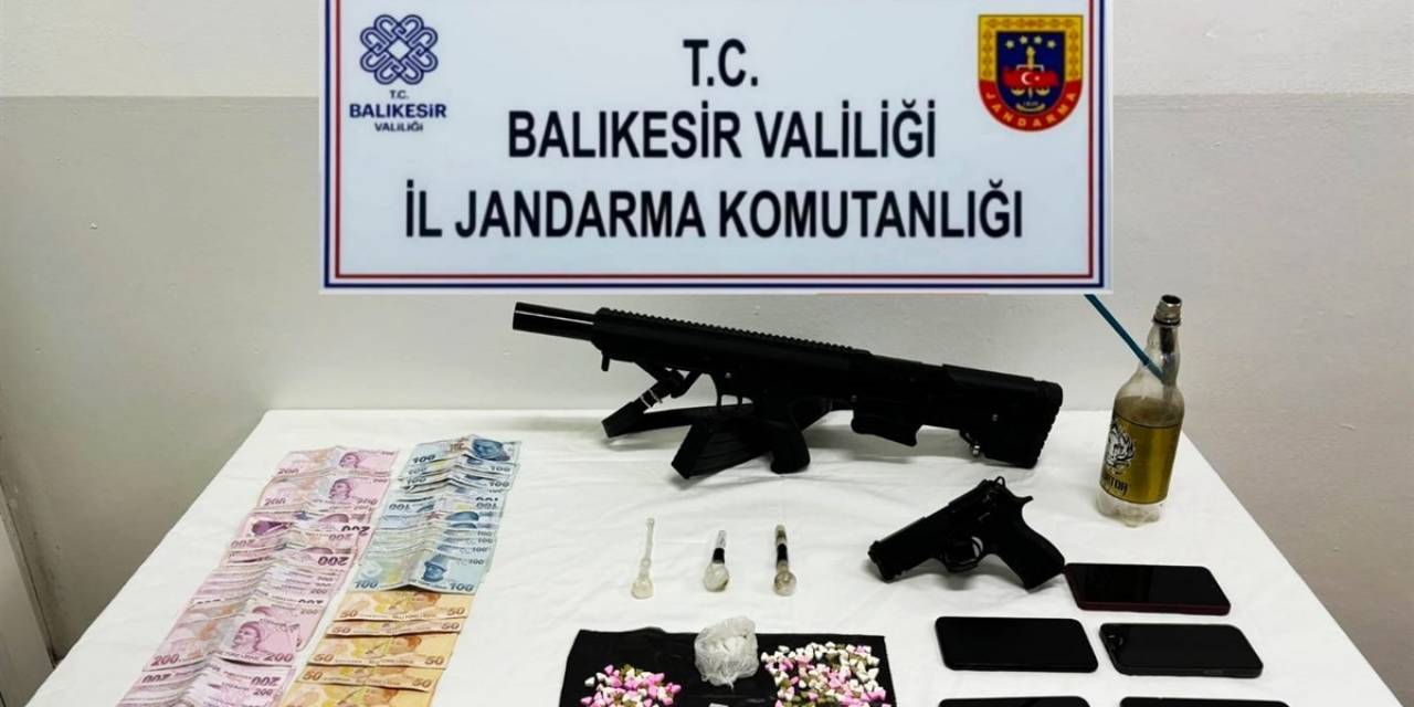 Jandarmadan Uyuşturucu Tacirlerine Operasyon: 6 Gözaltı