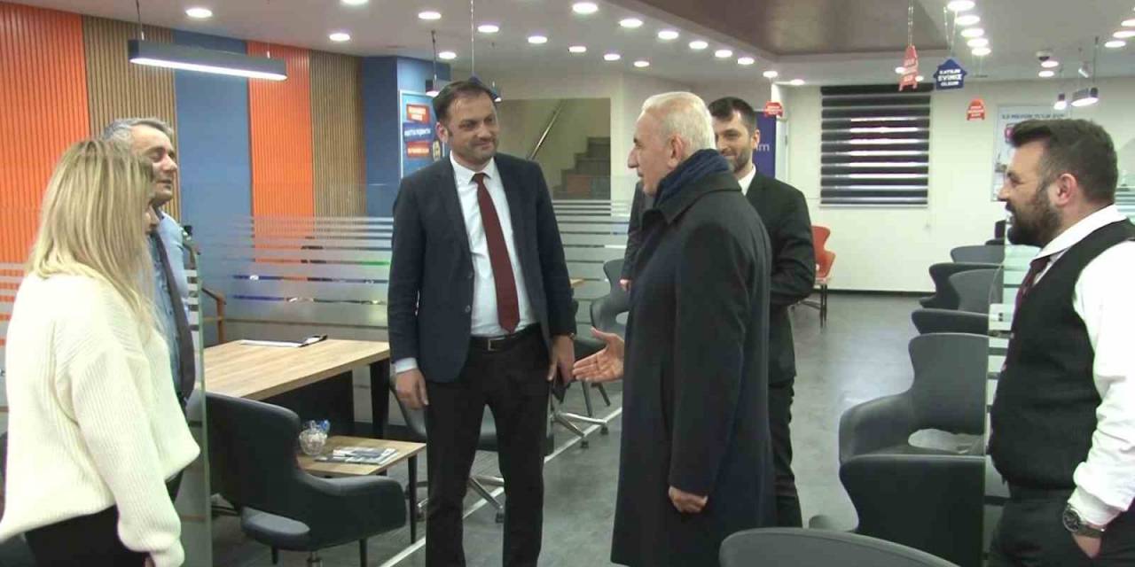 Ümraniye Belediye Başkanı İsmet Yıldırım Esnafı Ziyaret Etti