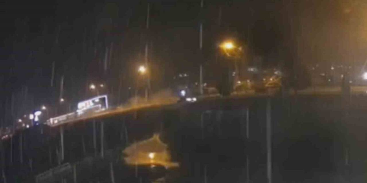 Sevgililer Günü Gecesi 2 Kişinin Öldüğü Kazanın Kamera Görüntüsü Ortaya Çıktı