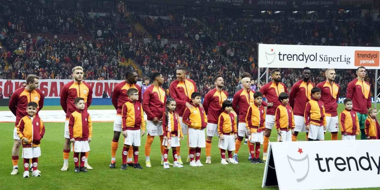 Galatasaray’da 4 Değişiklik