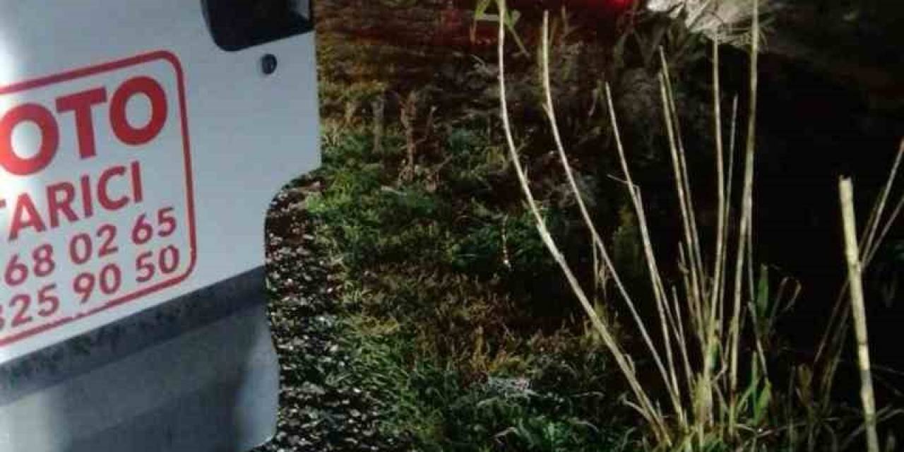 Alkollü Sürücü Otomobili İle Dereye Düştü