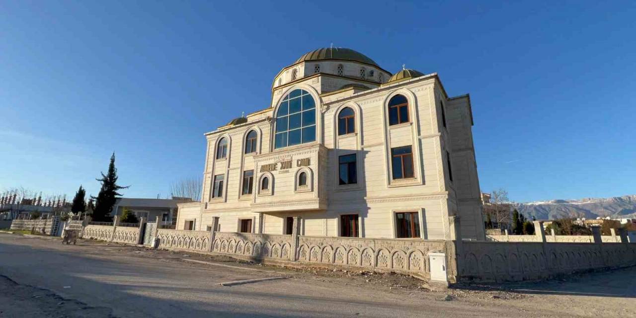 Şırnak’ta Cami Avlusunda Bulunan Bebek Batman’a Sevk Edildi