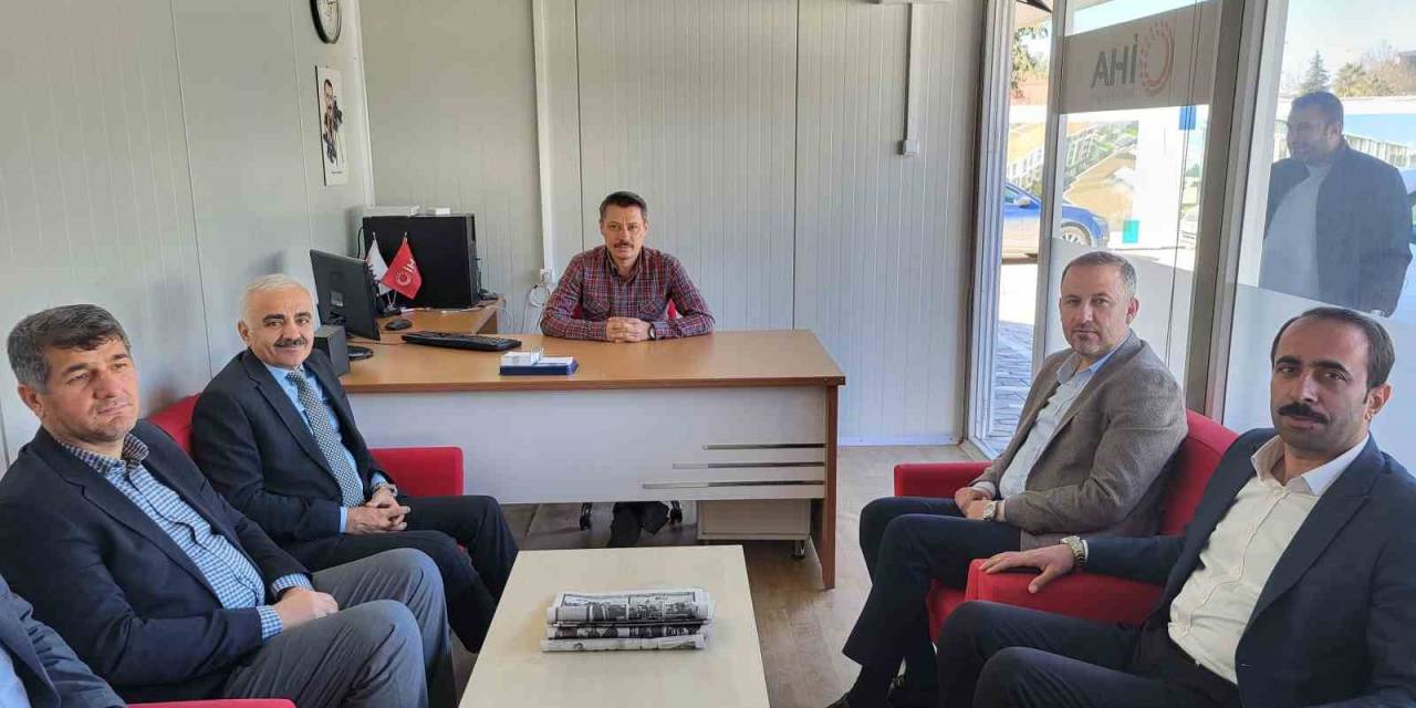 Polat: “Başka Partilerin Tabanından Bize Ciddi İlgi Var”