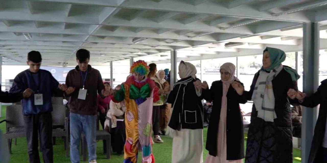 Tuzla Belediyesi’nden Ailelere Boğaz Turu