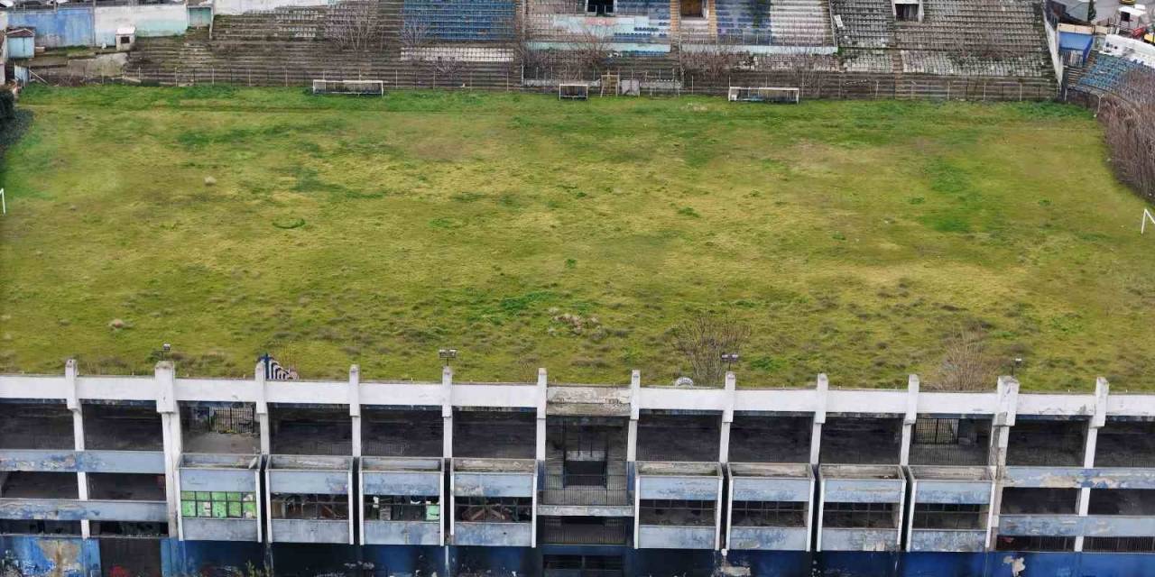 İstanbul’un Hayalet Stadı Akıbetini Bekliyor