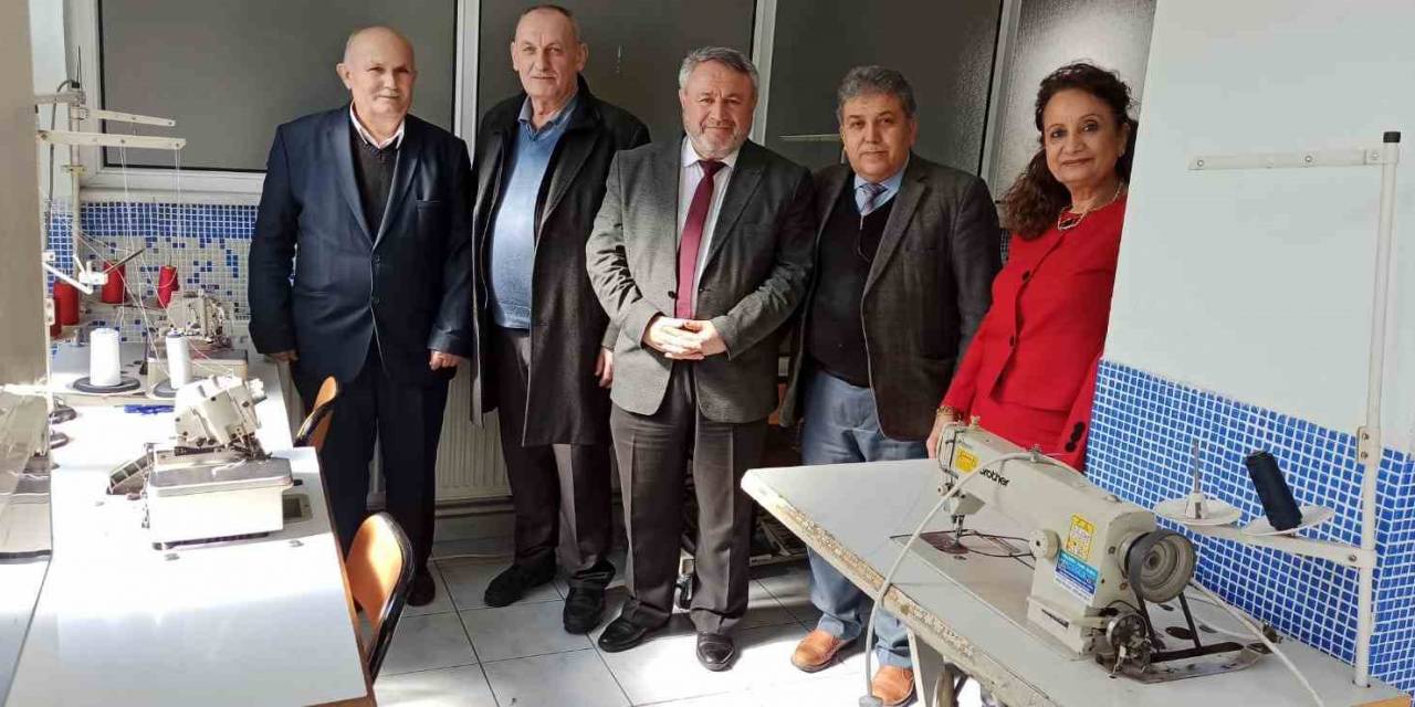 Gökçebey Hem, Gazze’deki Kadın Ve Çocuklar İçin Giysi Üretti