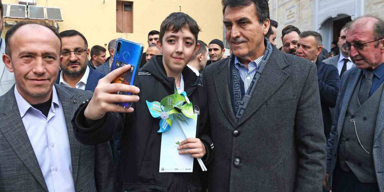 Başkan Dündar’a Sazlı Sözlü Karşılama