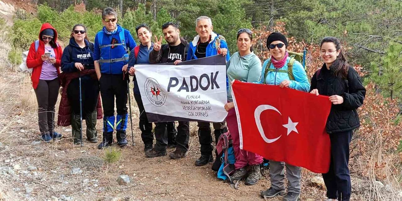 Pusula Arama Kurtarma Ve Doğa Sporları Kulübü Tavşanlı İlçesinde Yürüyüş Düzenledi