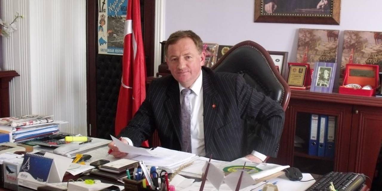 Eski Başkan Ünal, Halefi Yıldırımkaya’yı Topa Tuttu