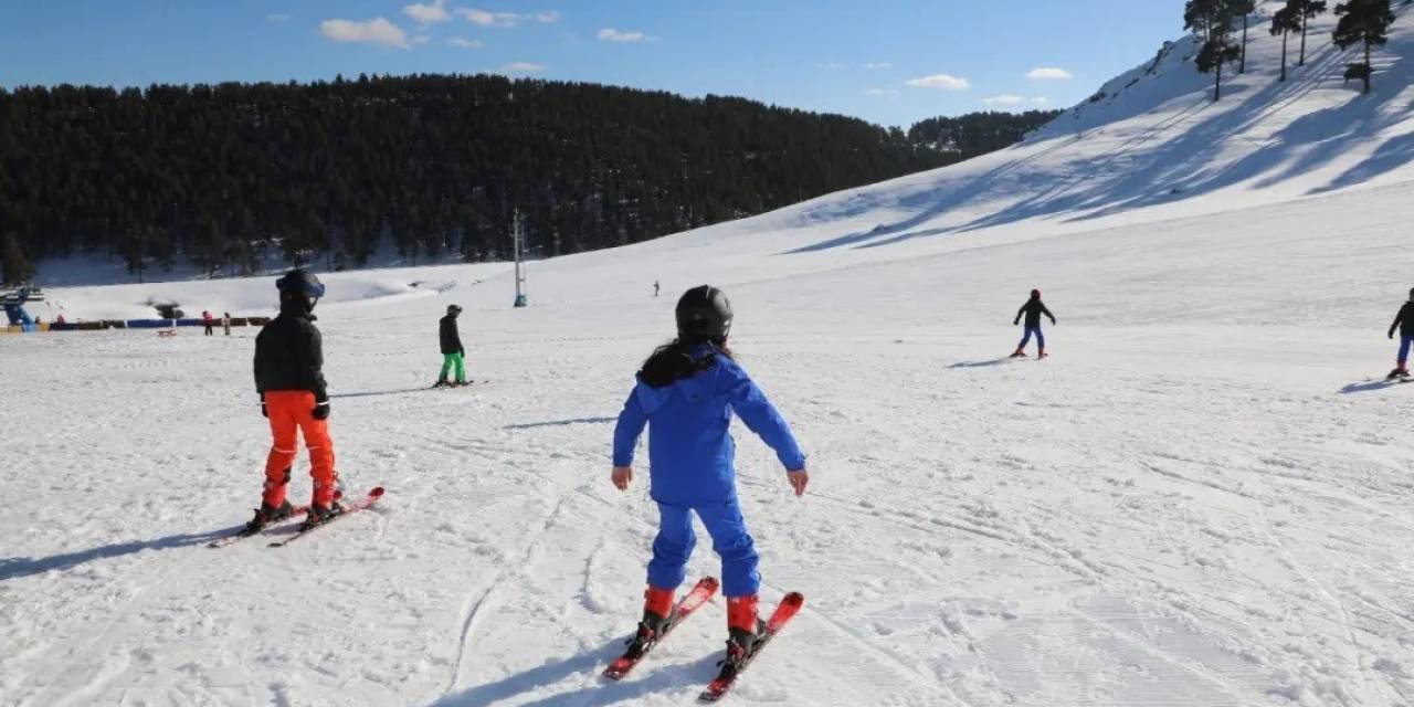 Karslı Çocuklar Kayak Kaymayı Öğrendi