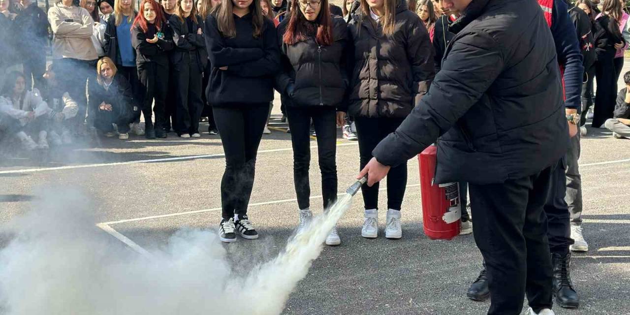 Bozüyük’te Lise Öğrencilerine Yangın Eğitimi