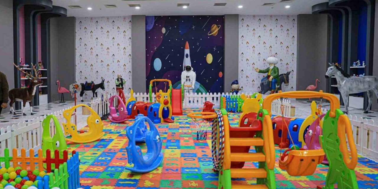 Van Büyükşehir Belediyesi “Oyuncak Evi” Kurdu