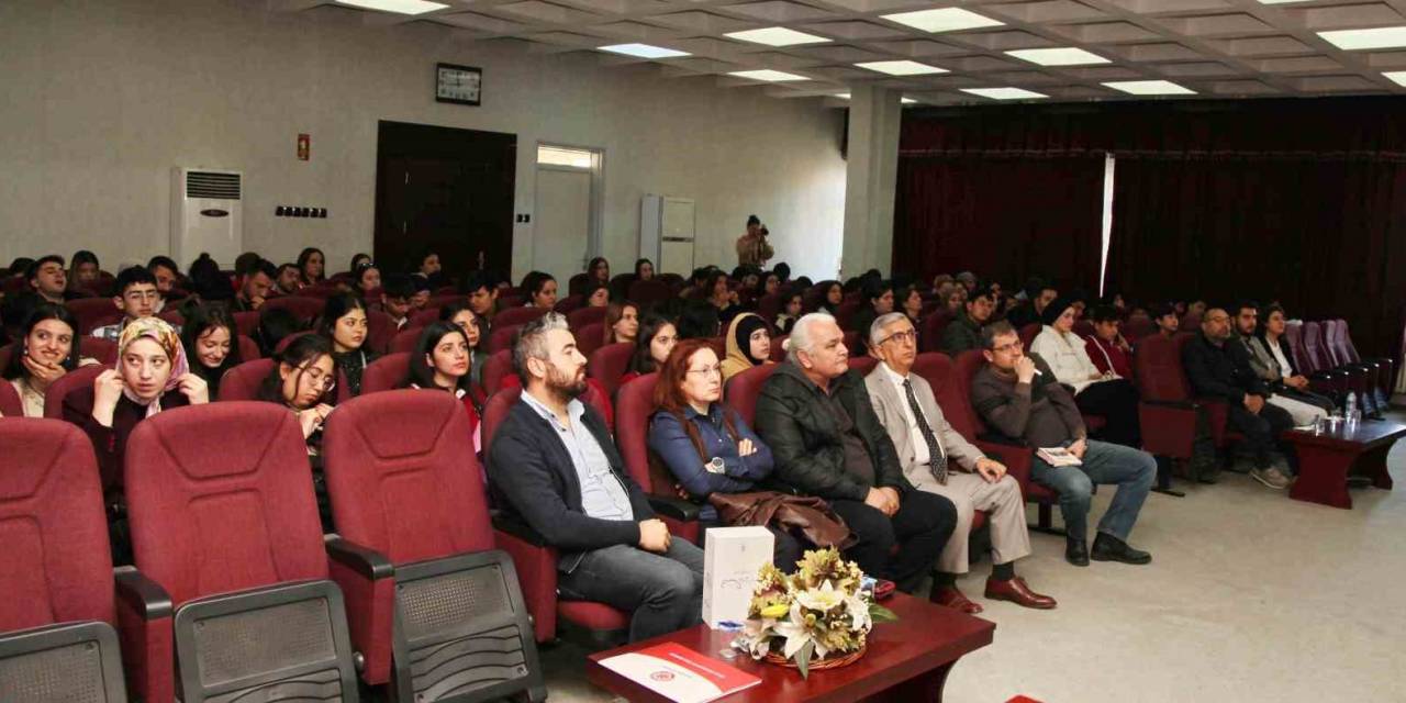 Gaün’de “Kutadgu Bilig Beyit Okumaları” Konferansı