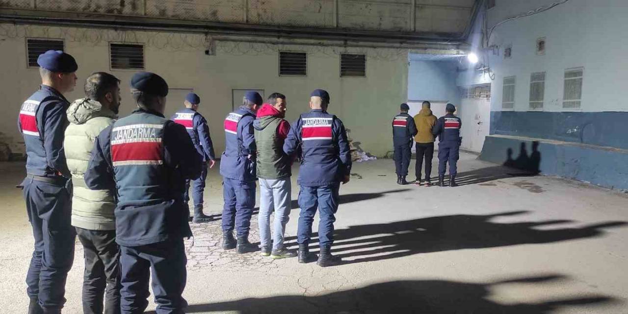 Kastamonu’da Uyuşturucu İle Yakalanan 3 Kişi Tutuklandı