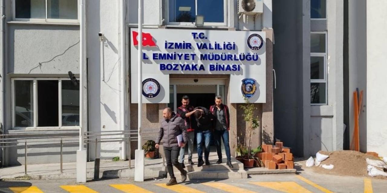 İzmir’de Tartıştığı Kişiyi Bıçakla Öldüren Zanlı Tutuklandı