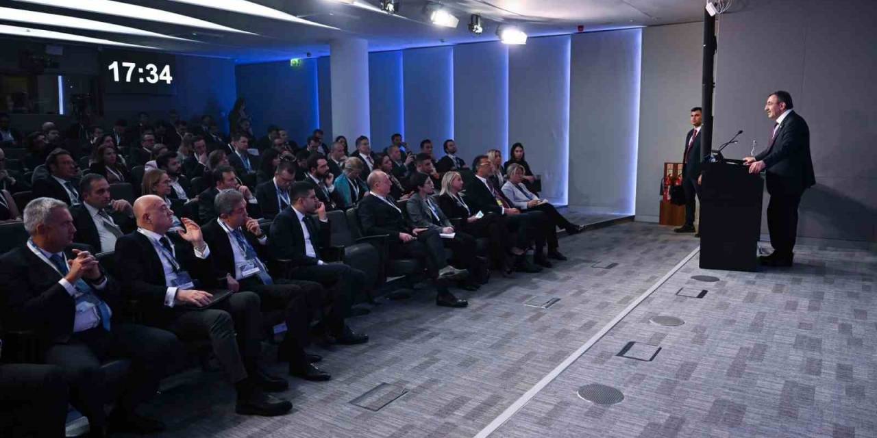 Cumhurbaşkanı Yardımcısı Yılmaz, Londra’da Uluslararası Yatırımcılarla Bir Araya Geldi
