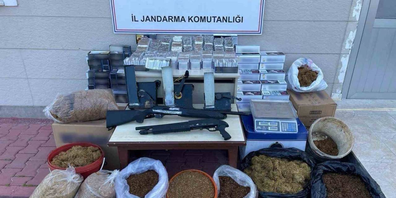 Mersin’de Kaçak Sigara Operasyonu: 5 Gözaltı