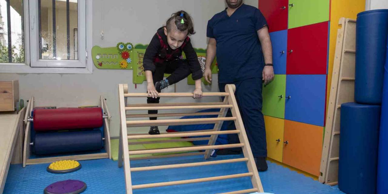 Mersin Büyükşehir Belediyesi Otizm Aile Danışma Merkezini Hayata Geçirdi