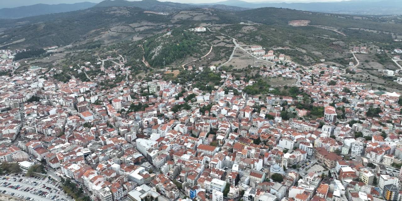 Prof. Dr. Tolga Bekler: "Herhangi Bir Fay Ya Da Faylara Etki Etmesi Söz Konusu Değil"