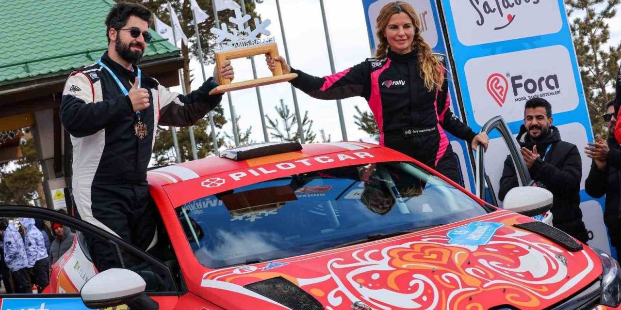 Sarıkamış’ta Kar Rallisinde Kadın Pilot İlk 10’a Girdi