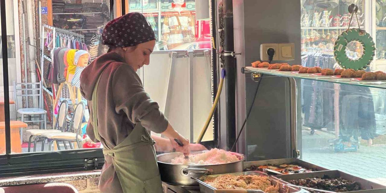 Anneannesinden Öğrendiği Lokantacılık Mesleğiyle İstihdam Sağlıyor