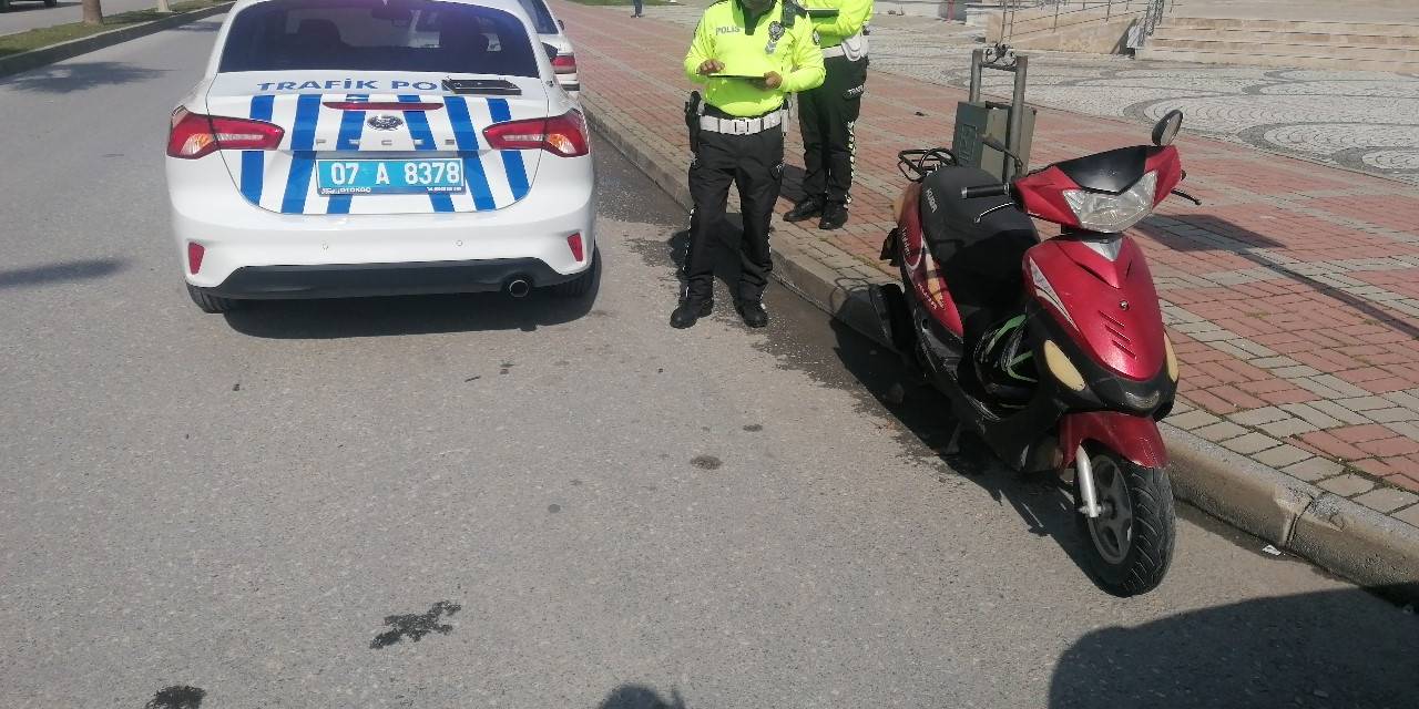 Devrilen Motosikletin Sürücüsü Yaralandı